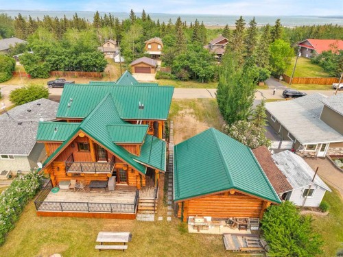 8 Oliver Avenue, Gull Lake, AB - Outdoor With Deck Patio Veranda