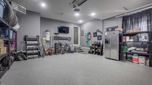 84 Isbister Close, Red Deer, AB - Indoor