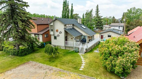 5014 43 Street, Sylvan Lake, AB - Outdoor