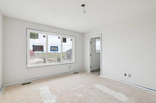 178 Clearwater Terrace, Chestermere, AB - Indoor Photo Showing Other Room