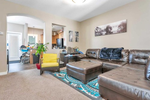 17 Crestview Boulevard, Sylvan Lake, AB - Indoor Photo Showing Living Room