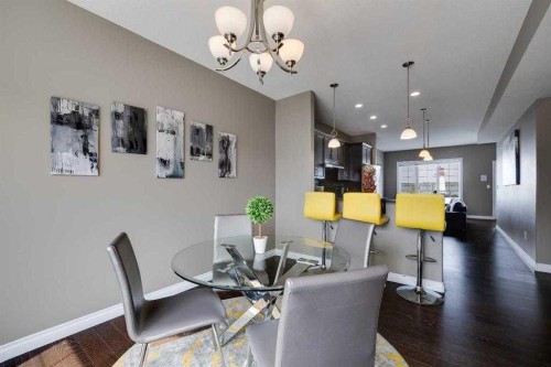103-5210 Lakeshore Drive, Sylvan Lake, AB - Indoor Photo Showing Dining Room