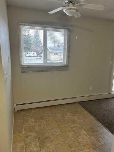 3832 47 Street, Red Deer, AB - Indoor Photo Showing Other Room