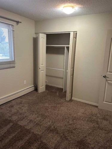 3832 47 Street, Red Deer, AB - Indoor