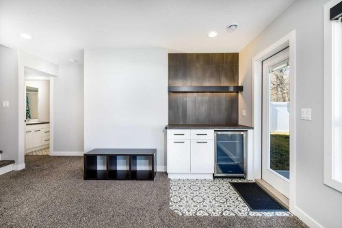 23 Cole Way, Sylvan Lake, AB - Indoor Photo Showing Other Room