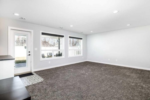 23 Cole Way, Sylvan Lake, AB - Indoor Photo Showing Other Room