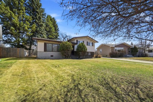 3301 41 Avenue, Red Deer, AB - Outdoor