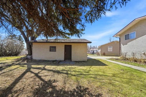 3301 41 Avenue, Red Deer, AB - Outdoor