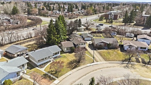 3301 41 Avenue, Red Deer, AB - Outdoor