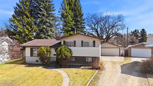 3301 41 Avenue, Red Deer, AB - Outdoor