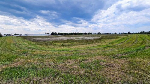 1200 Highway 584, Sundre, AB 