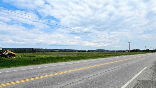 1200 Highway 584, Sundre, AB 
