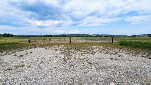 1200 Highway 584, Sundre, AB 