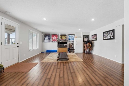 33 Jarvis Close, Red Deer, AB - Indoor Photo Showing Other Room