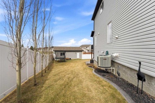 33 Jarvis Close, Red Deer, AB - Outdoor