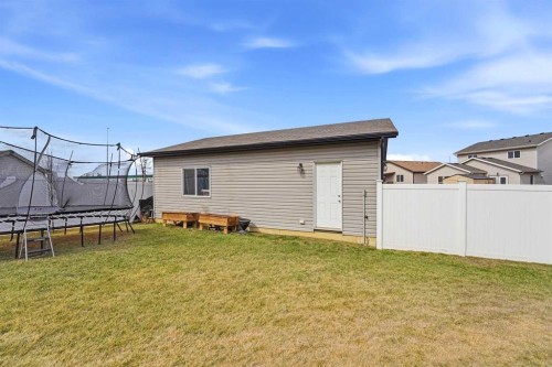 33 Jarvis Close, Red Deer, AB - Outdoor
