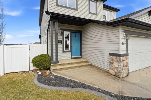 33 Jarvis Close, Red Deer, AB - Outdoor