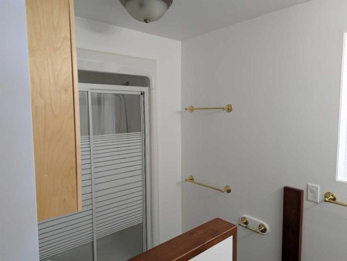6210 53 Avenue, Camrose, AB - Indoor