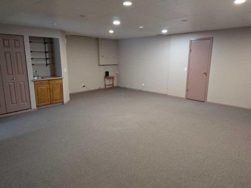 6210 53 Avenue, Camrose, AB - Indoor