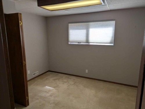 6210 53 Avenue, Camrose, AB - Indoor Photo Showing Other Room