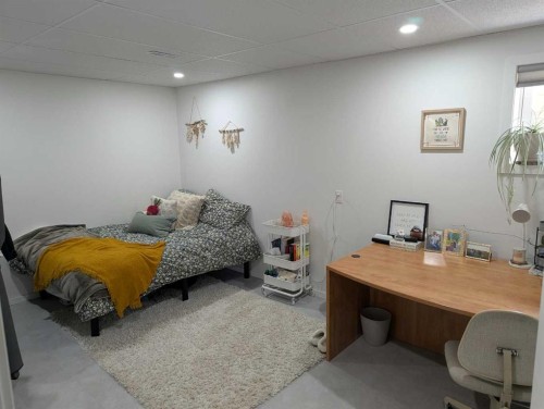 6210 53 Avenue, Camrose, AB - Indoor