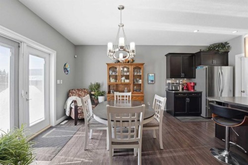 47 Thompson Crescent, Red Deer, AB - Indoor Photo Showing Dining Room