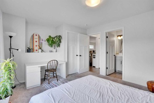 244 Thomlison Avenue, Red Deer, AB - Indoor Photo Showing Bedroom