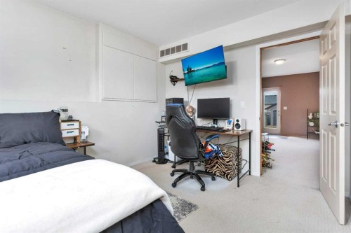 74 Fulmar Close, Sylvan Lake, AB - Indoor