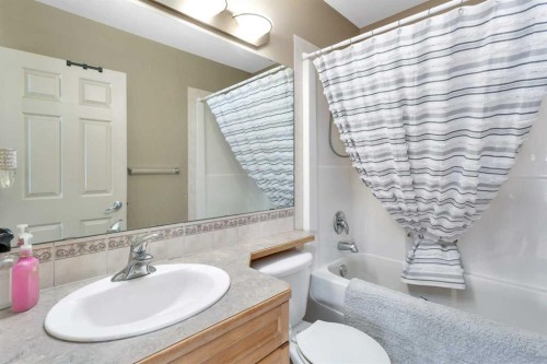 74 Fulmar Close, Sylvan Lake, AB - Indoor Photo Showing Bathroom