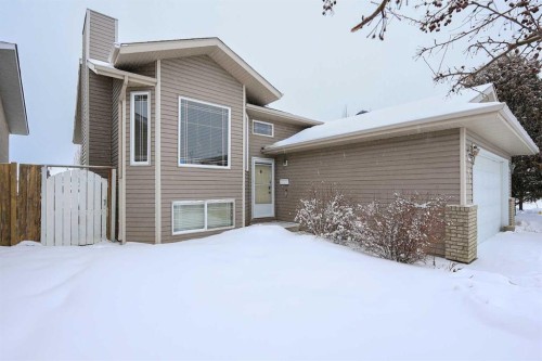 77 Duval Crescent, Red Deer, AB - Outdoor