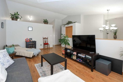 77 Duval Crescent, Red Deer, AB - Indoor Photo Showing Living Room