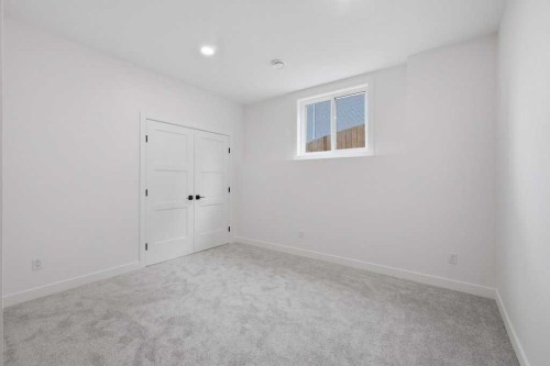 37 Maclean Close, Blackfalds, AB - Indoor Photo Showing Other Room