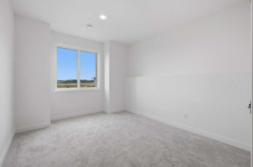 37 Maclean Close, Blackfalds, AB - Indoor Photo Showing Other Room