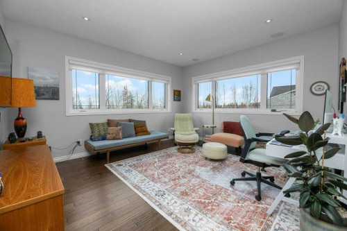 105 Connaught Crescent, Red Deer, AB - Indoor Photo Showing Living Room