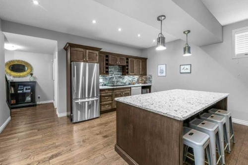 105 Connaught Crescent, Red Deer, AB - Indoor Photo Showing Kitchen With Stainless Steel Kitchen With Upgraded Kitchen