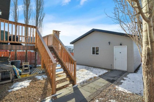 44 Leonard Crescent, Red Deer, AB - Outdoor With Exterior