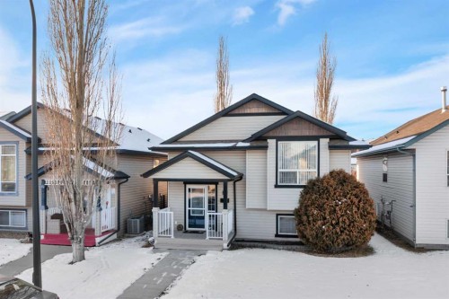 44 Leonard Crescent  Red Deer, AB T4R 3B4