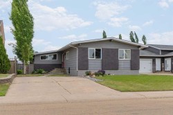 5228 59 Avenue Viking, AB T0B 4N0