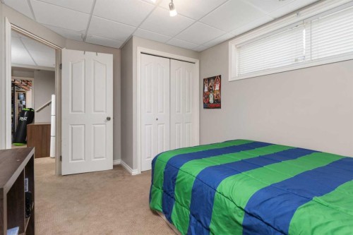 5228 59 Avenue, Viking, AB - Indoor Photo Showing Bedroom