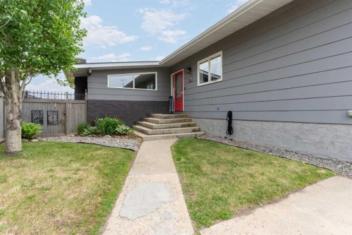 5228 59 Avenue, Viking, AB - Outdoor