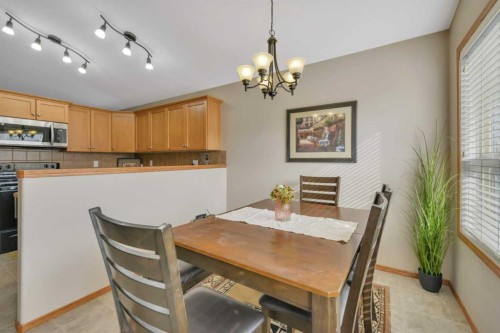 628 Lancaster Drive, Red Deer, AB - Indoor Photo Showing Dining Room