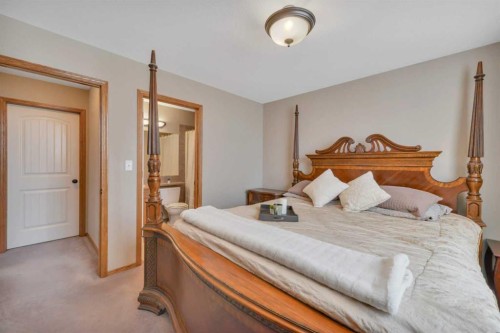 628 Lancaster Drive, Red Deer, AB - Indoor Photo Showing Bedroom