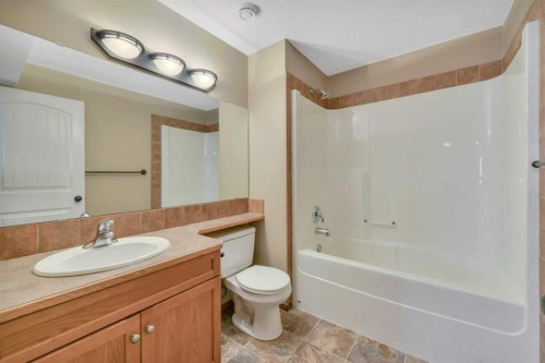 628 Lancaster Drive, Red Deer, AB - Indoor Photo Showing Bathroom