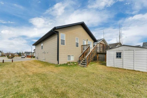 628 Lancaster Drive, Red Deer, AB - Outdoor