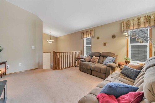 628 Lancaster Drive, Red Deer, AB - Indoor Photo Showing Living Room