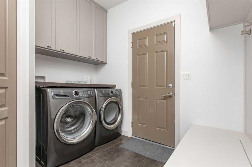 217 Van Slyke Way, Red Deer, AB - Indoor Photo Showing Laundry Room