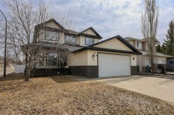 193 Alberts Close Red Deer, AB T4R 3J6