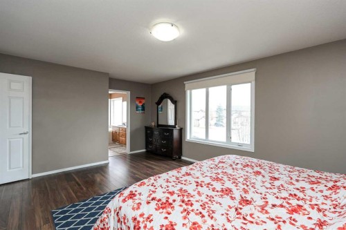 193 Alberts Close, Red Deer, AB - Indoor Photo Showing Bedroom