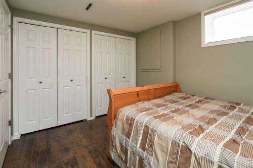 193 Alberts Close, Red Deer, AB - Indoor Photo Showing Bedroom