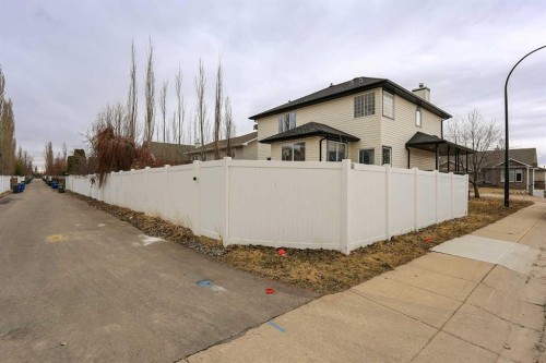 193 Alberts Close, Red Deer, AB - Outdoor